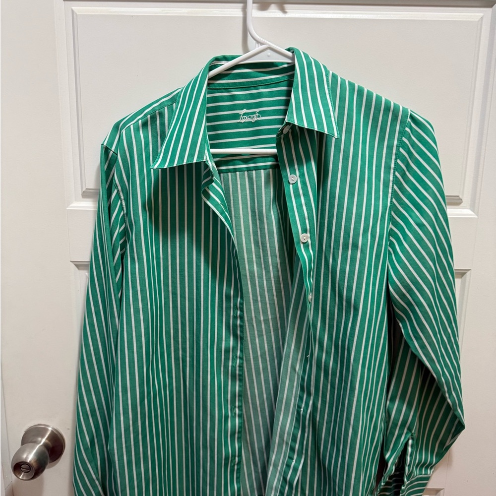FoxCroft Green and White Striped Casual Button Down Shirt Size Medium